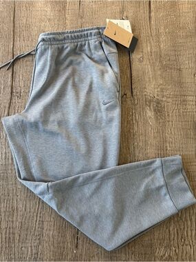 Nike Men’s Jogger Pants